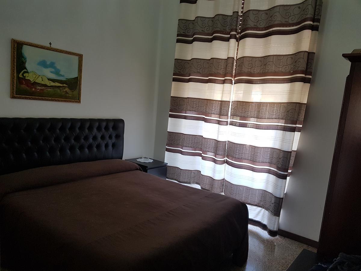 Crispi Rooms 카타니아 외부 사진